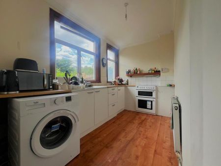 4 bedroom house share to rent - Photo 3