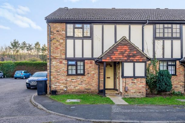 Limebush Close, New Haw - 1 bedroomProperty for lettings - Seymours - Photo 1