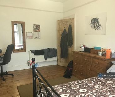 1 bedroom in a house share to rent - Photo 5