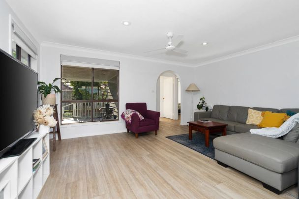 CHARMING THREE BEDROOM HOME - Photo 1