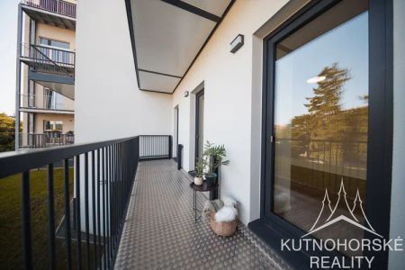 Pronájem bytu s balkonem 1+kk, 38 m - Photo 3