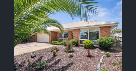 110 Palm Tree Drive, Safety Beach, VIC 3936 - Photo 2