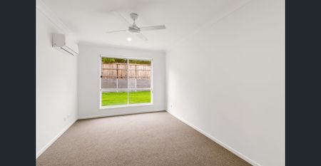 BRAND NEW SPACIOUS AND STYLISH 4 BEDROOM FAMILY HOME WITH DOUBLE AIR CON! - Photo 3
