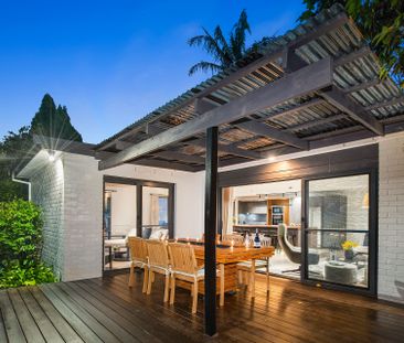 Modern Family 5 Bedroom Home with Poolside Living & Westleigh Conve... - Photo 6