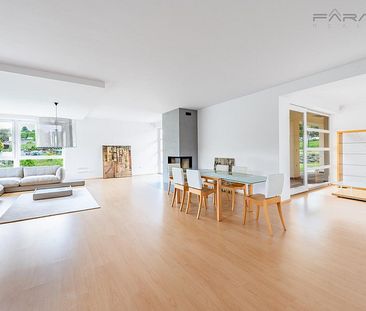 Pronájem domu 270 m² s pozemkem 1 383 m² - Fotografie 3