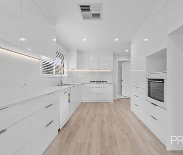 3 Undurra Dr, Glenfield Park NSW 2650 - Photo 6