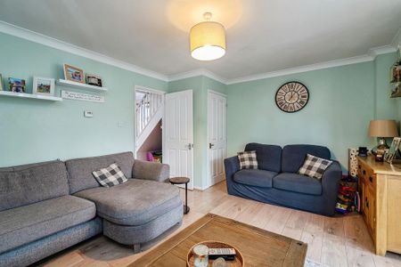 2 bedroom terraced house to rent - Photo 2