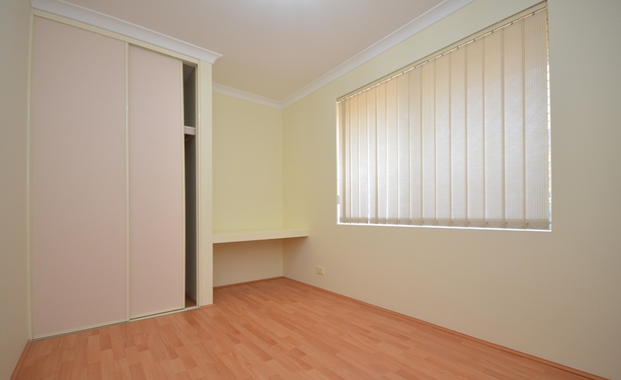 Spacious Aircon Room with New Furniture and Appliances. - Photo 1
