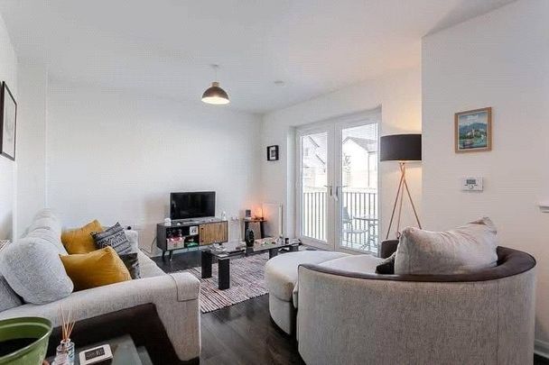 2 bedroom ground floor flat to rent - Photo 1