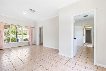 Close to Macedon shops & Bulleen Plaza - Photo 3