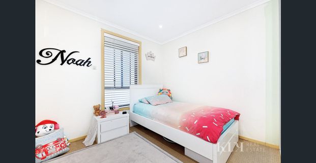 Perfect Family Space with Modern Comfort - Photo 1