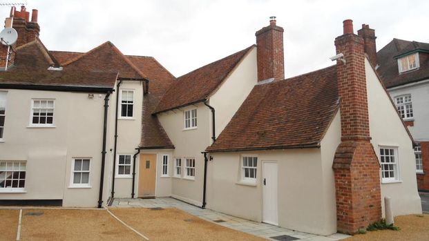 2 bedroom maisonette to rent - Photo 1