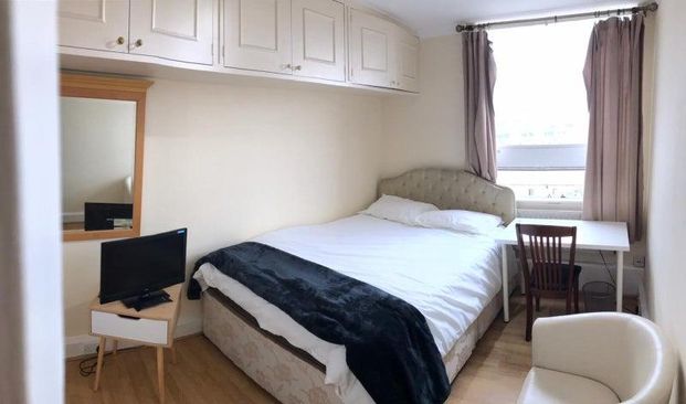 3 bedroom flat share to rent - Photo 1