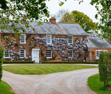 6 bedroom detached house to rent - Photo 1