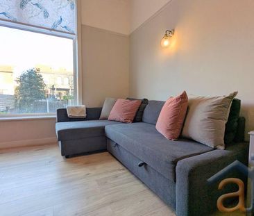 2 bedroom semi-detached house to rent - Photo 3