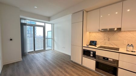 For Lease - 8 Interchange Way Unit# 3915, Vaughan, Ontario - Photo 3