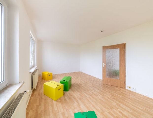 Helle 1 Zimmer-Wohnung mit Dachterrasse in Halle - Photo 1