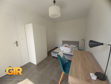 Location Maison 1 pièce 69m² RENNES 35000 - Photo 3