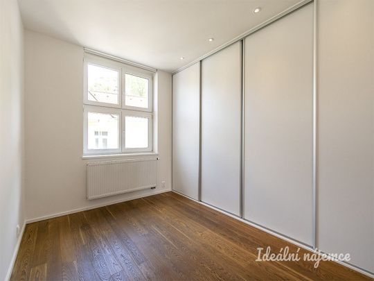 Pronájem bytu 3+kk 62 m² - Fotografie 1