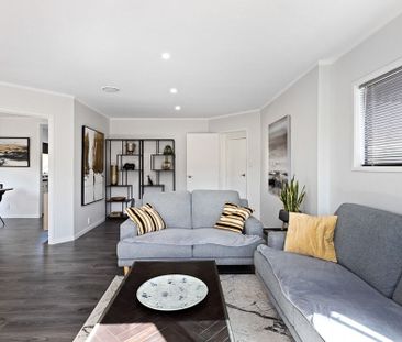 Browns Bay Family Home! - Photo 1