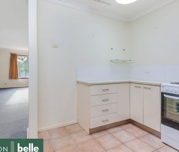 19 Moss Street, - Photo 2