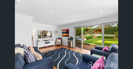 Renovated Binet masterpiece meets ultimate convenience. - Photo 3