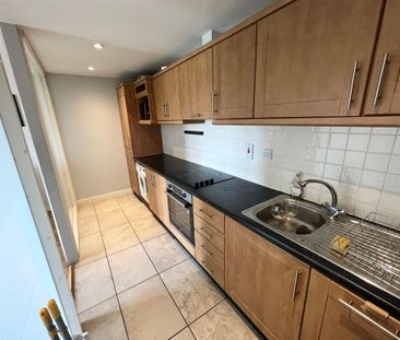 Hyde Square, South Circular Road, Dublin 8 - Photo 5