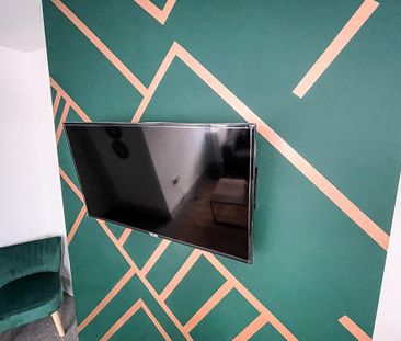 1 bedroom in a house share to rent - Photo 2