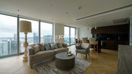 Landmark Pinnacle, E14 - Photo 2