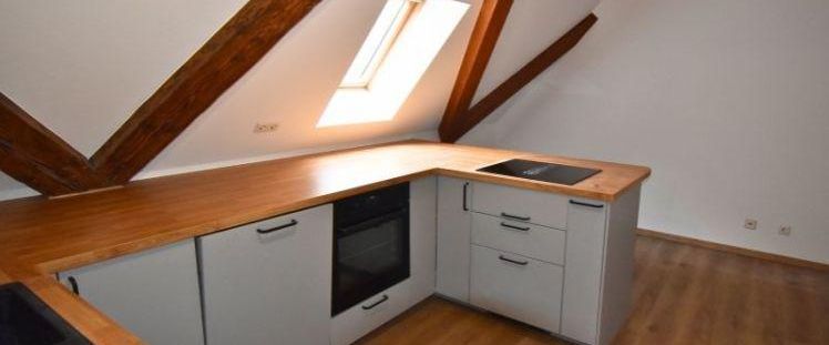 Aparte 3-Zi.-Maisionette-Wohnung mitten in Kirchheim - Photo 1