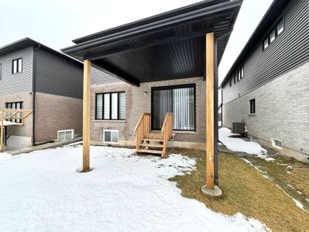 For Lease - 7356 MAJESTIC Trail Unit# UPPER, Niagara Falls, Ontario - Photo 2