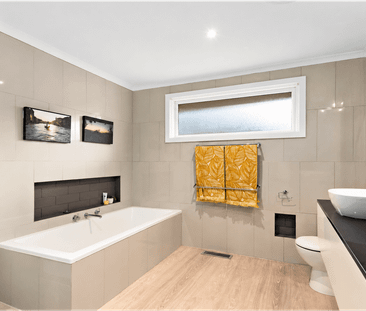 Modern Renovated Big Living - Photo 6