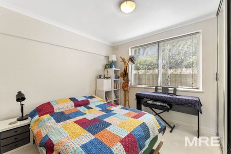 3/2 Yorston Court, Elsternwick - Photo 3