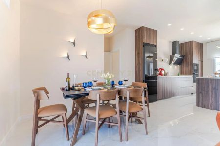Casa o chalet de alquiler en Calle Rio Castril, la Zubia, Spain, 43, Altos de la Zubia - Photo 2