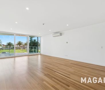 WOW what a location to live - Photo 6