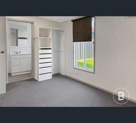 26 Arblaster Street, California Gully, Vic 3556 - Photo 3