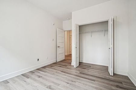 Appartement à louer - Laval (Chomedey) (Place Renaud) - Photo 5