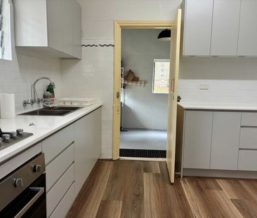 Freestanding Family Home in Prime Petersham Pocket - Photo 6