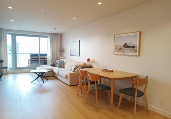 Two bedroom inner city apartment - Photo 1