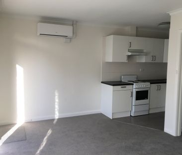 11/1 Kokaribb Road, Carnegie - Photo 1