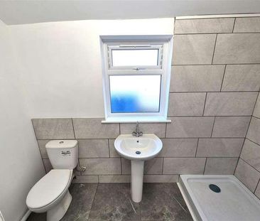 Ashley Road, Poole, BH14 - Photo 5