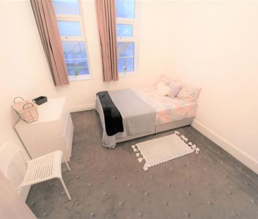 7 bedroom house share to rent - Photo 2