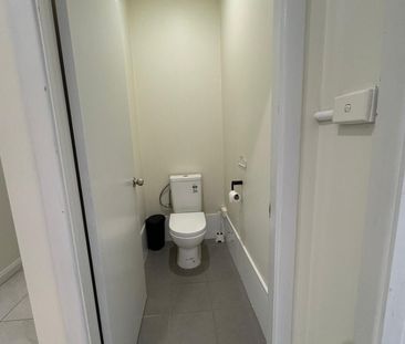 Toongabbie - Photo 3