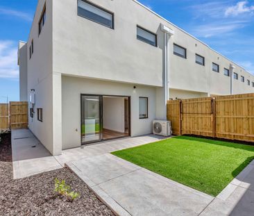 2 Angelina Terrace, Truganina VIC 3029 - Townhouse For Rent | Domain - Photo 1