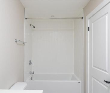 For Lease - 164 Penetanguishene Road Unit# MAIN, Barrie, Ontario - Photo 5