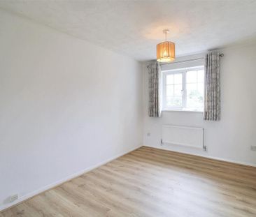 4 bedroom detached house to rent - Photo 5