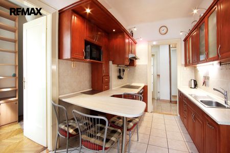 Pronájem bytu 2+1 85 m² - Fotografie 5