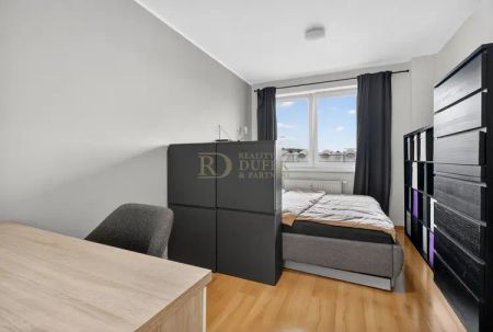 Pronájem bytu 2+kk s balkonem, garáží a prostorným sklepem 22,6 m - Photo 5