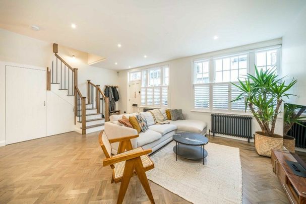 Kynance Mews, Kensington, SW7 - Photo 1