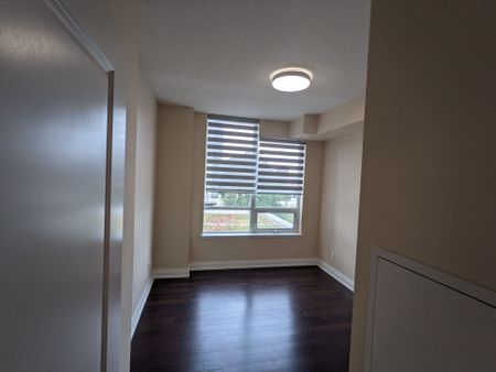 For Lease - 85 North Park Road Unit# 404, Vaughan, Ontario - Photo 5